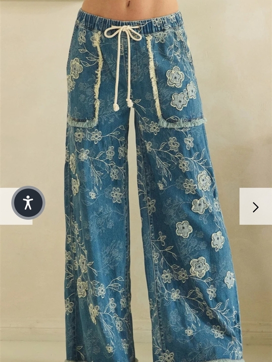 Oli & Hali Denim - Oli & Hali Blue Floral Embroidered Wide-Leg Jeans with Drawstring